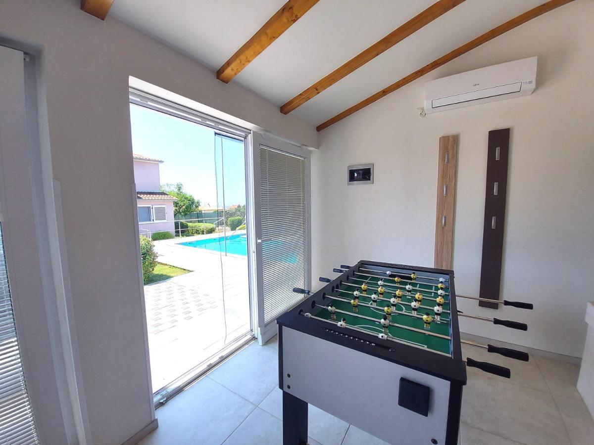 Villa Mattea Galizana Екстер'єр фото