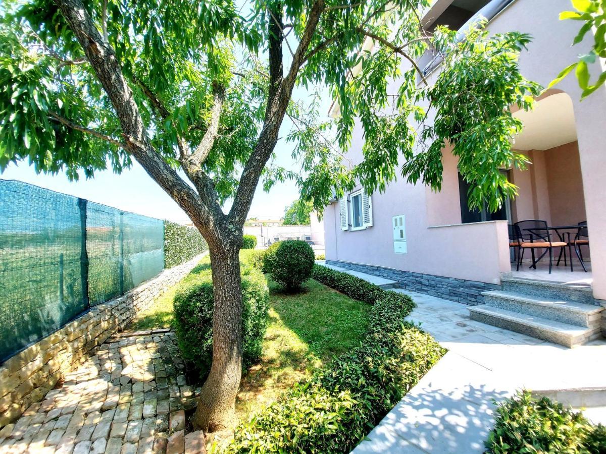 Villa Mattea Galizana Екстер'єр фото