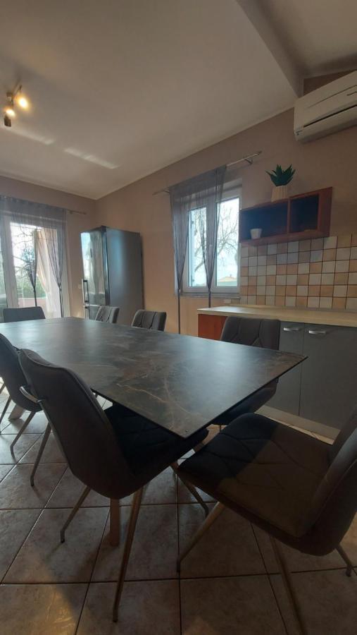 Villa Mattea Galizana Екстер'єр фото